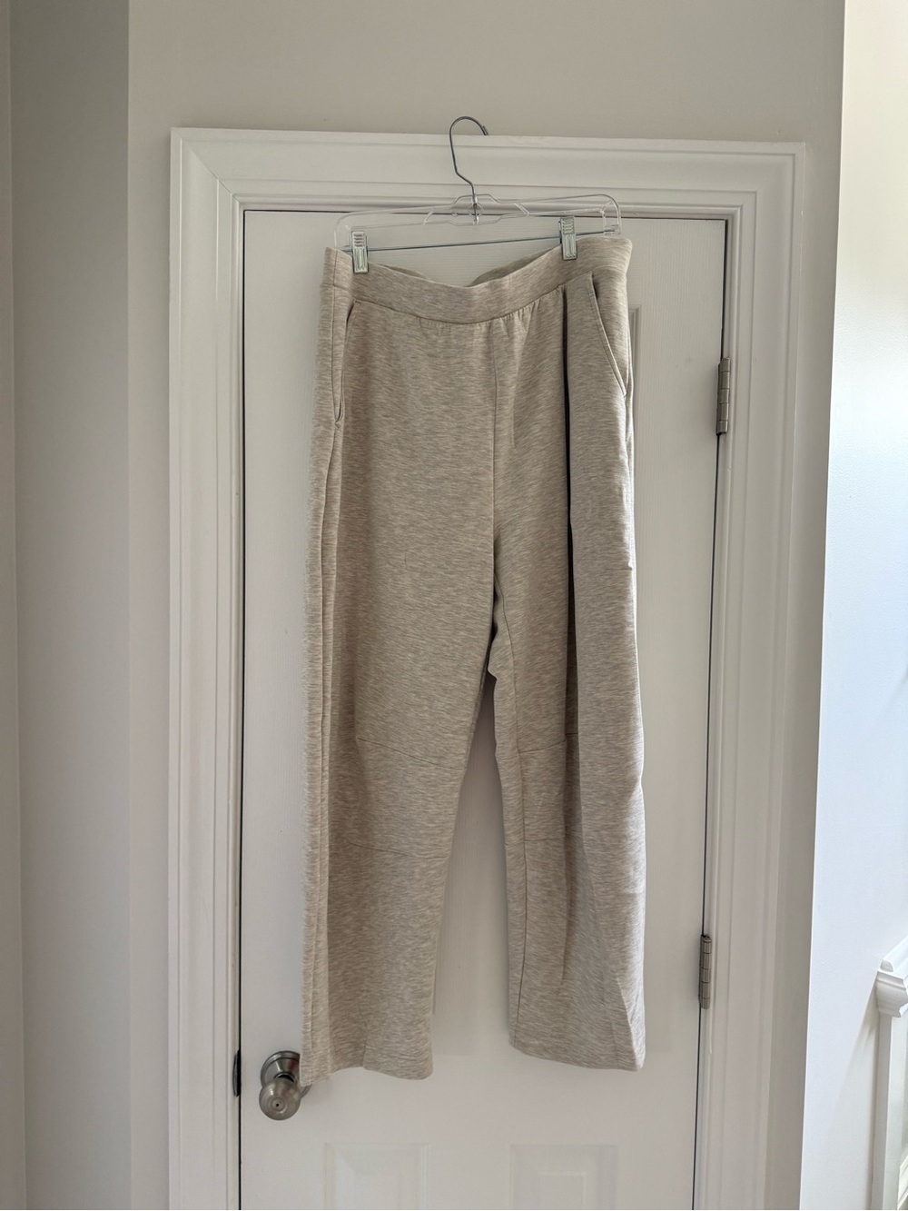 Lou & Grey Heathered Scubasoft Pants
